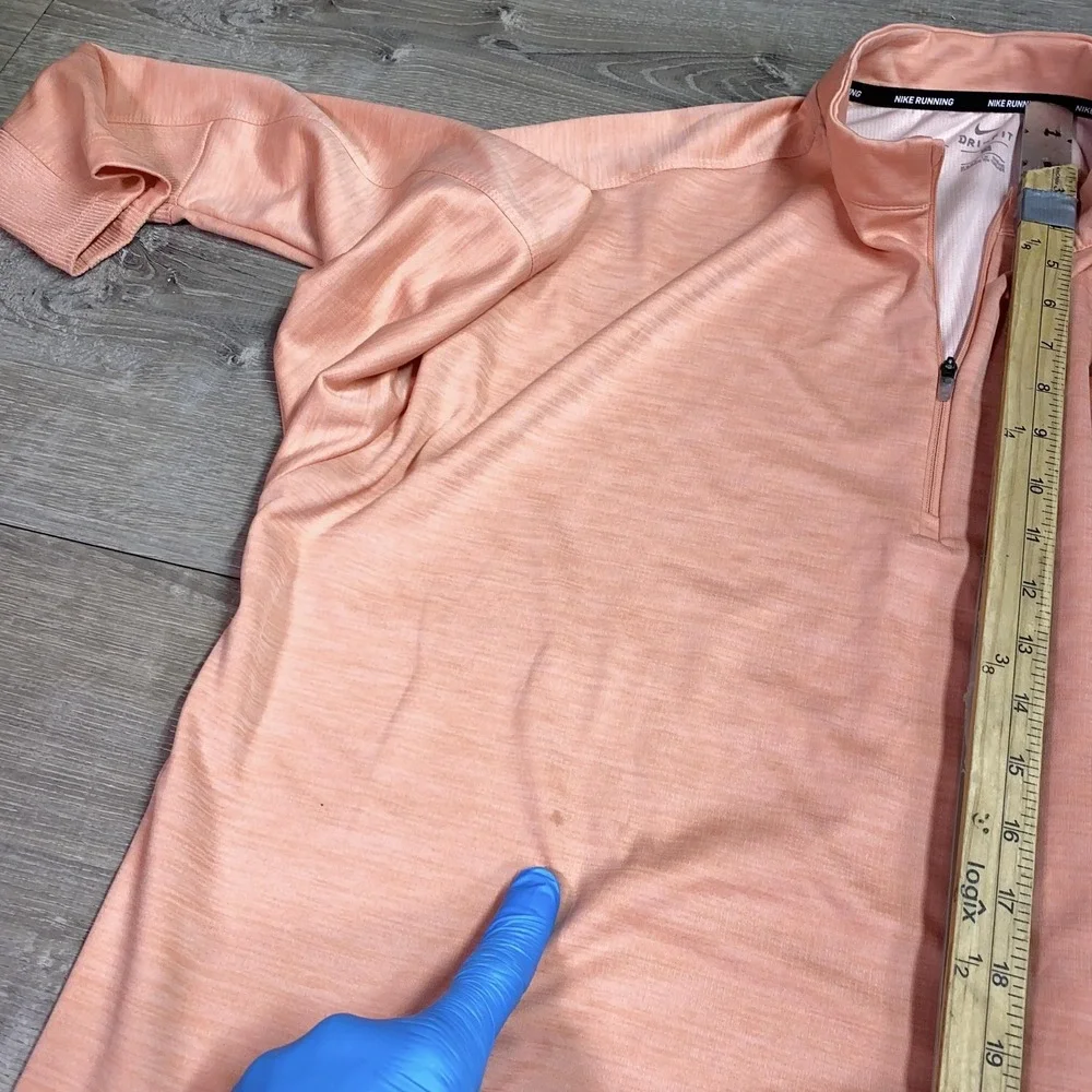 Nike Dri-FIT Running Shirt Mens Medium Pink 1/4 Zip‎ Pullover Long Sleeve Top